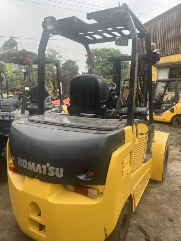 Xe Nâng điện Komatsu FE30-1