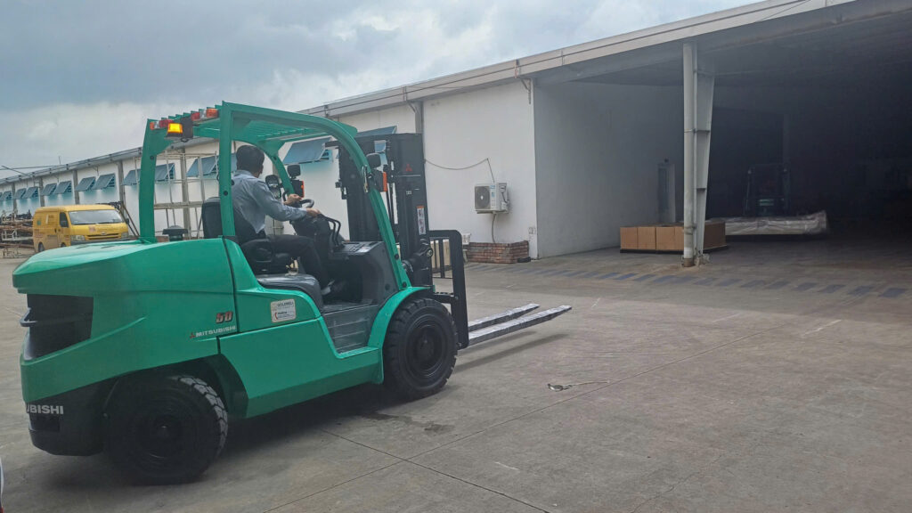 xe nâng dầu Mitsubishi