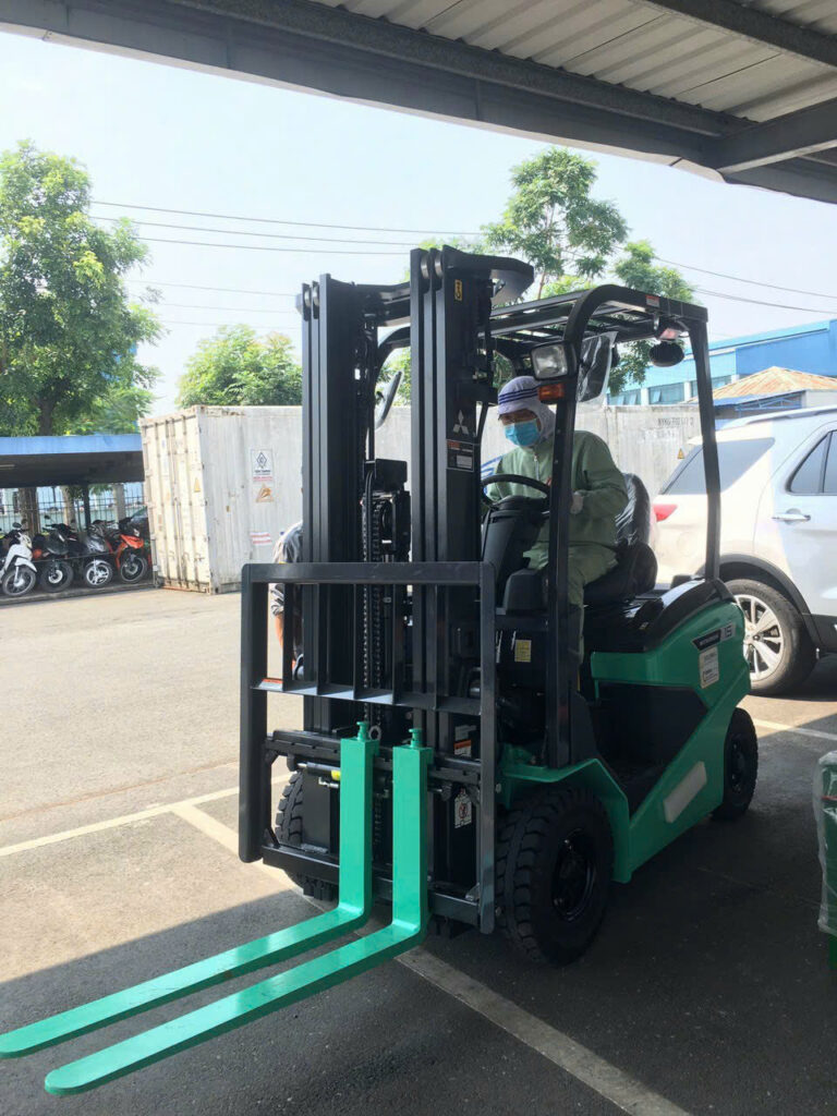 xe nâng điện ngồi lái mitsubishi 1,5 tấn