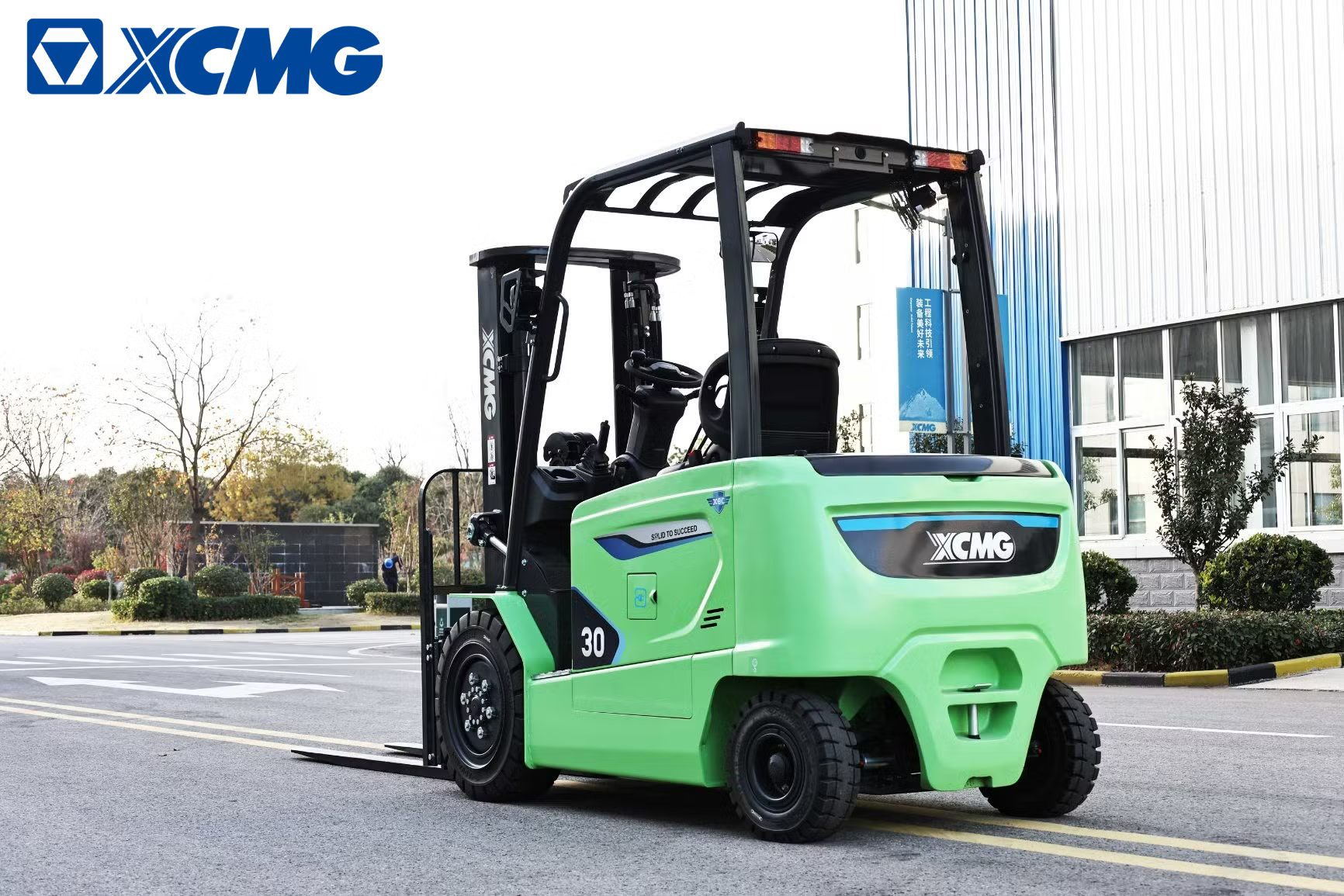 XE NÂNG XCMG ĐIỆN NGỒI LÁI 3,0 TẤN