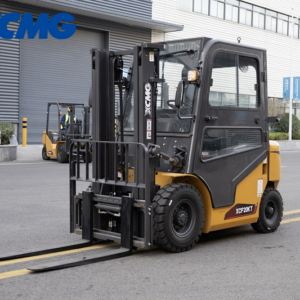 XE NÂNG DẦU XCMG NGỒI LÁI 2,0 TẤN