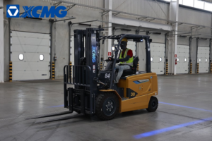 Xe nâng điện 3 tấn XCMG