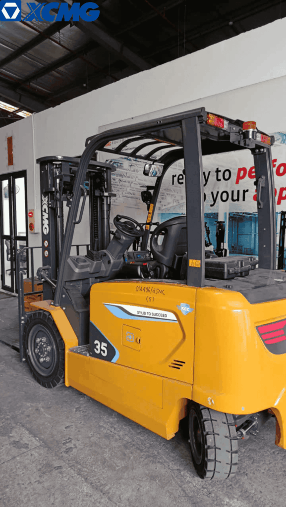 xe nâng điện 3,5 tấn xcmg