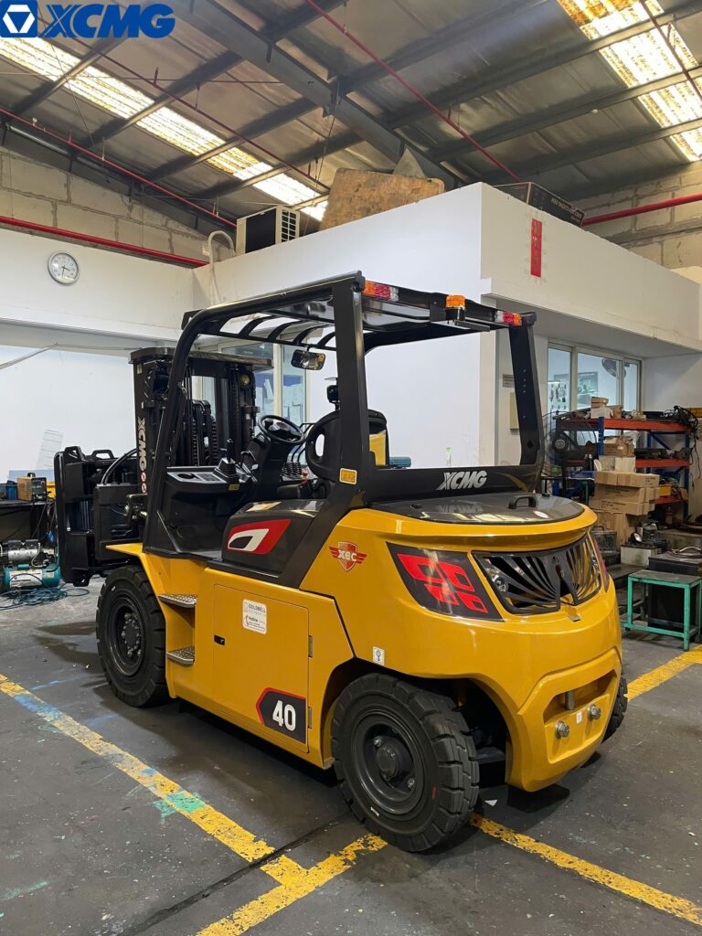 xe nâng điện 4 tấn XCMG