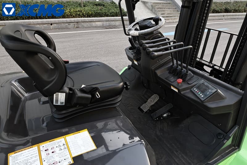 xe nâng điện ngồi lái 7 tấn XCMG