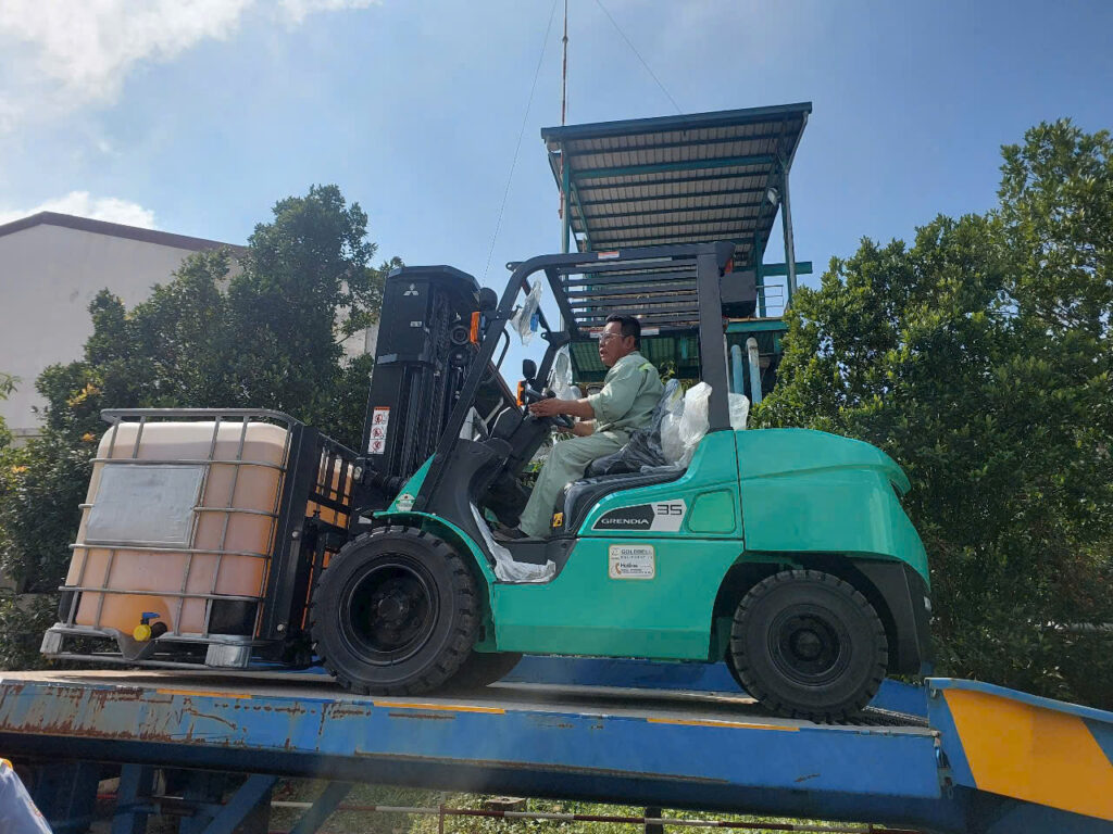 xe nâng dầu ngồi lái 3.5 tấn FD35PT