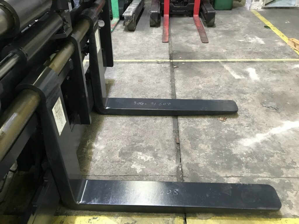 càng xe nâng 8 tấn