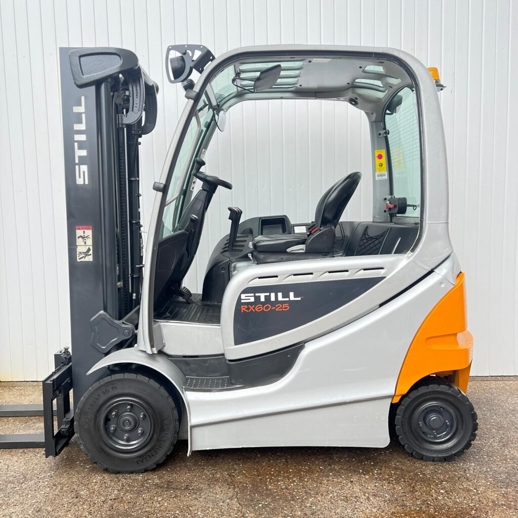 xe nâng điện ngồi lái 2.5 tấn still