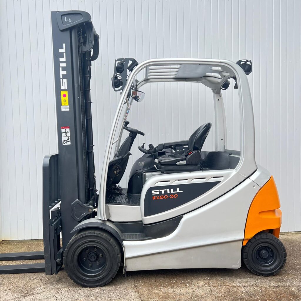 xe nâng điện ngồi lái 3 tấn still