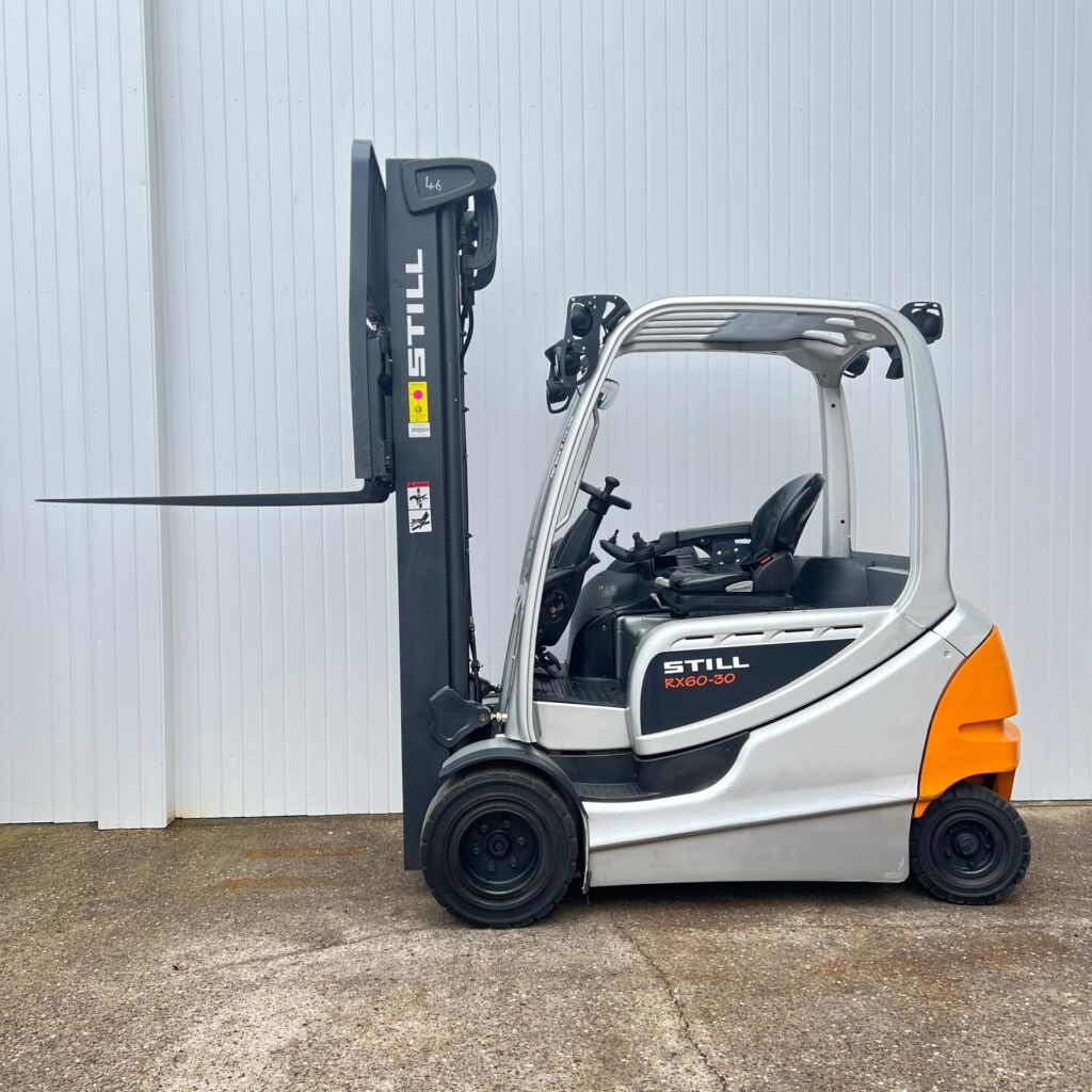 xe nâng điện ngồi lái 3 tấn still
