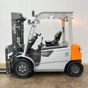 xe nâng điện ngồi lái 3 tấn still